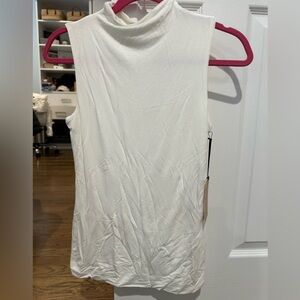 NWT Halogen Sleeveless Shirt